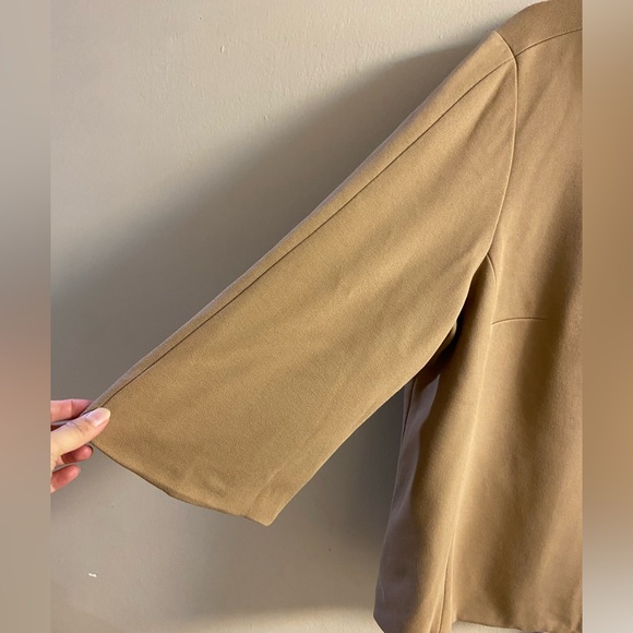 Chico’s jacket button front faux fur collar in camel XL - Picture 5 of 8